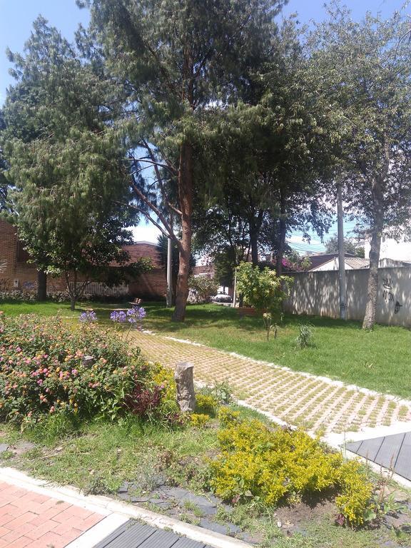 Como En Casa! Restaurante Y Hostal Bogota Ngoại thất bức ảnh
