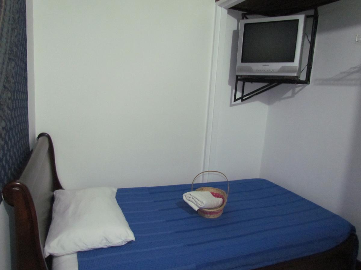 Como En Casa! Restaurante Y Hostal Bogota Ngoại thất bức ảnh