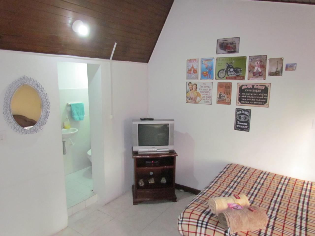 Como En Casa! Restaurante Y Hostal Bogota Ngoại thất bức ảnh